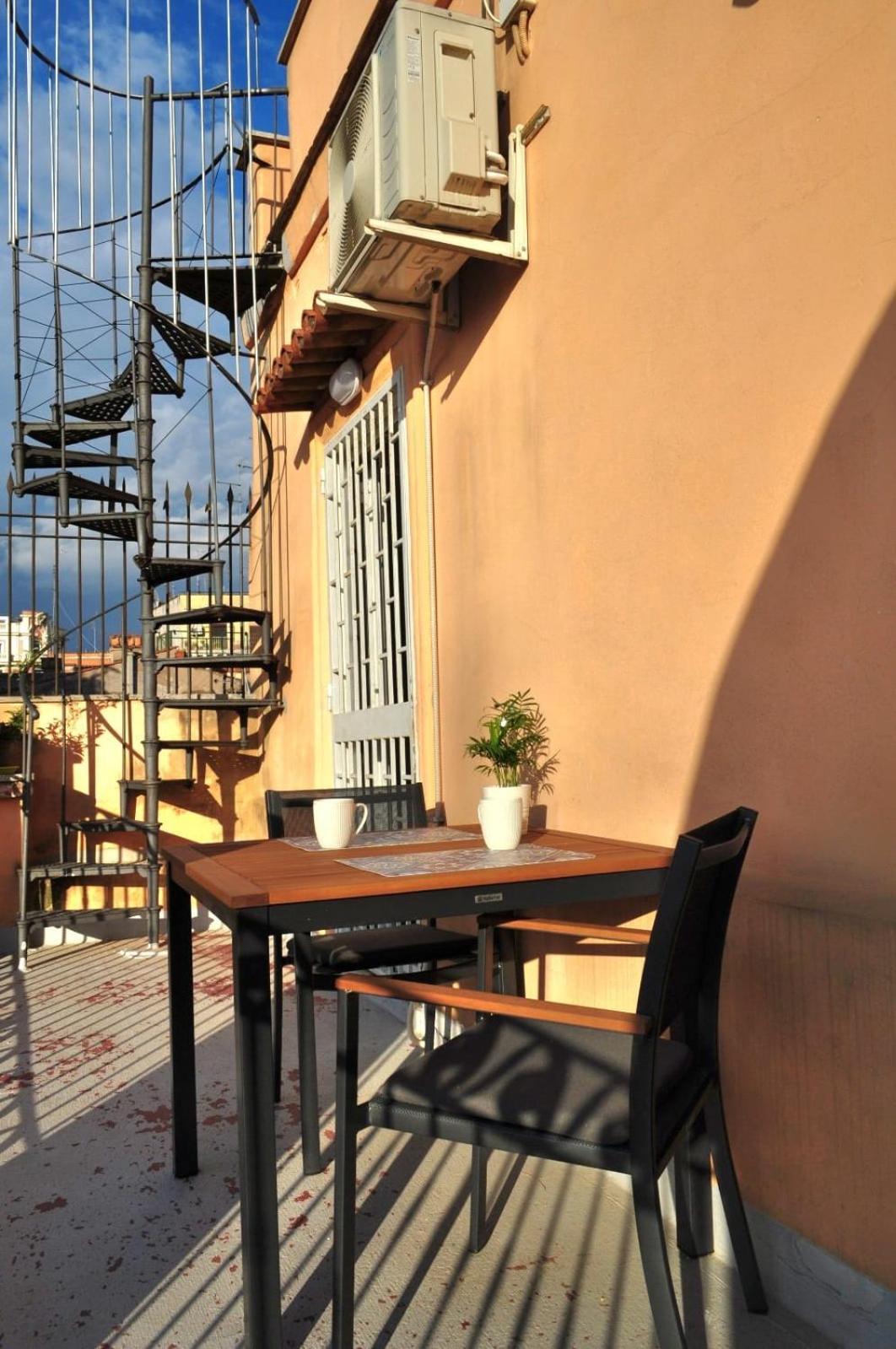Monti View Rom